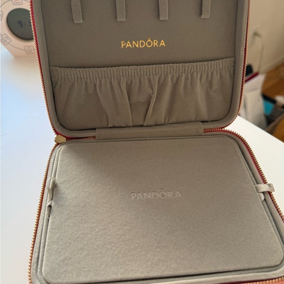 Authentic PANDORA Coral Pink Jewellery Box - Picture 5 of 7